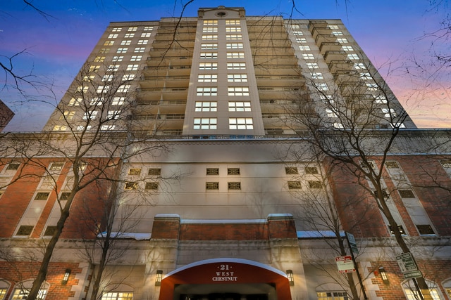 Primary Photo - 21 W Chestnut St