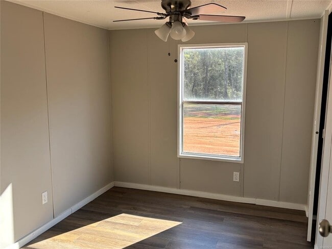 Building Photo - 1334 Aquila Dr