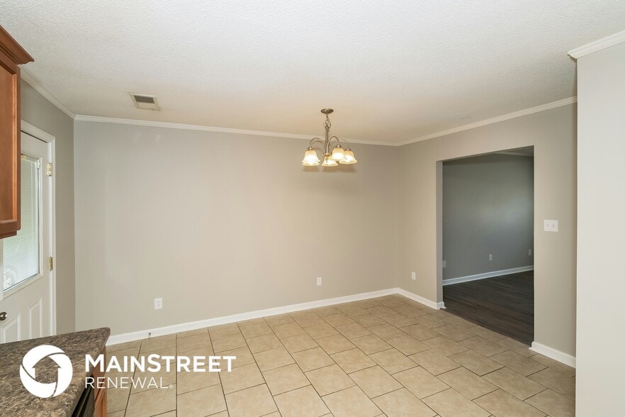 Building Photo - 201 Allen St