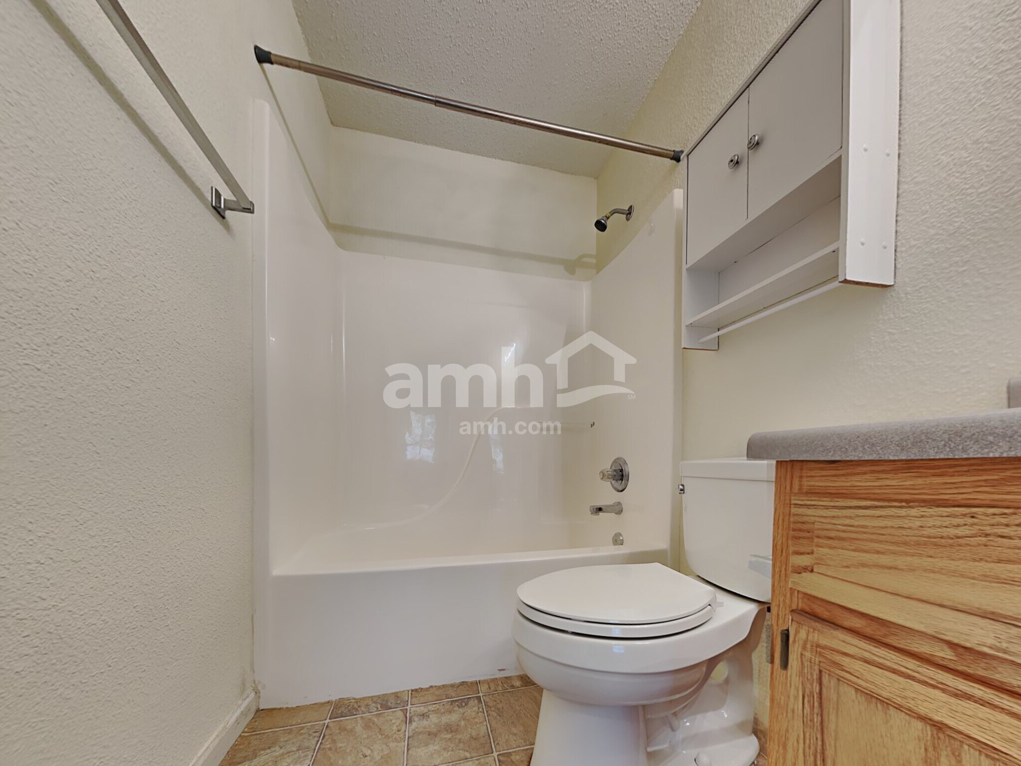 Building Photo - 8110 Red Barn Ct