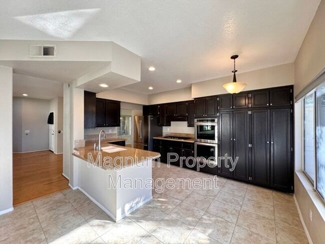 Building Photo - 40085 Temecky Way