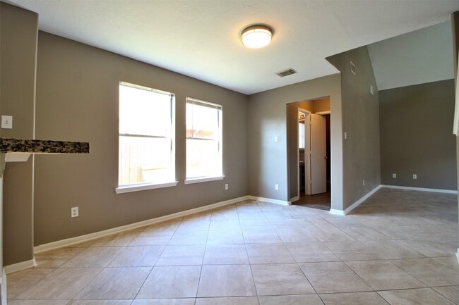 Building Photo - 6803 Highwind Bend Ln