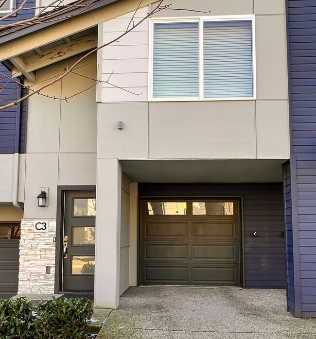 Primary Photo - 3Bd/3Ba Lynnwood Townhouse