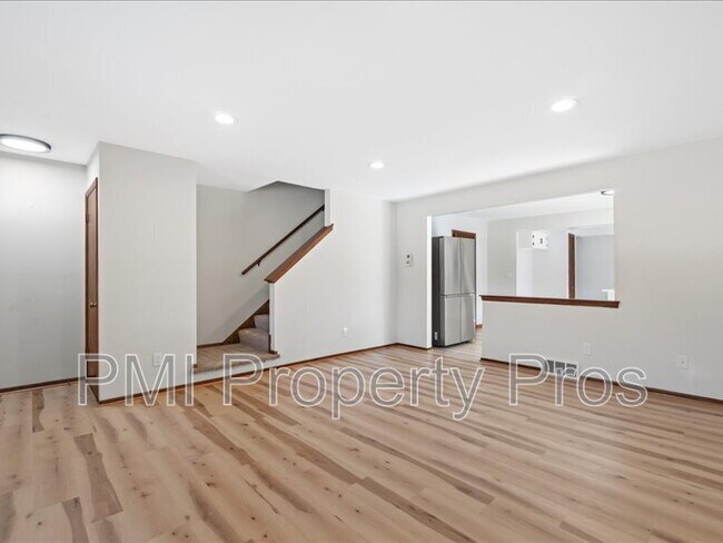 Building Photo - 8148 S 88th St