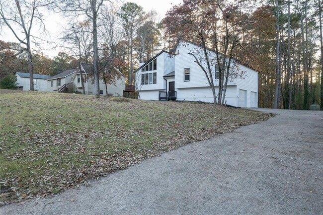 Building Photo - 237 Park Ave