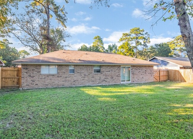 Building Photo - 206 N Forest Dr