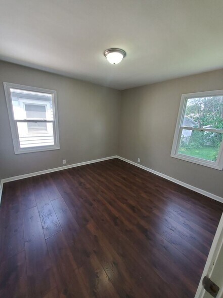 Building Photo - 5040 N 28th St