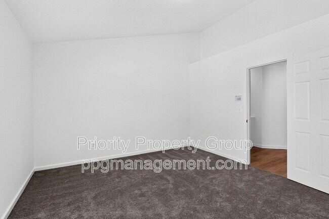 Building Photo - 3204 Barons Court Rd