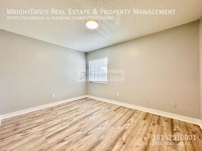 Building Photo - 6910 Soledad Ct