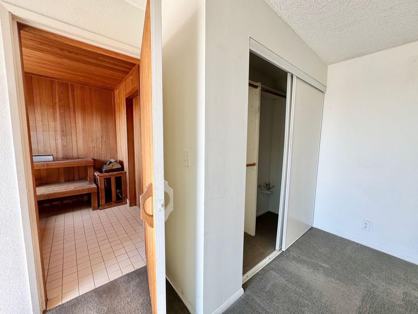 Building Photo - 1444 Centinela Ave