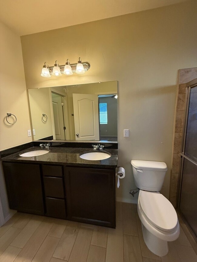 Building Photo - Charming 3BD/2.5BA with Garage in Legends West - Available Now!