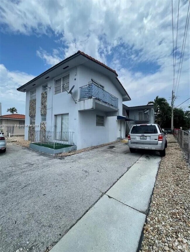 Building Photo - 4381 W Flagler St