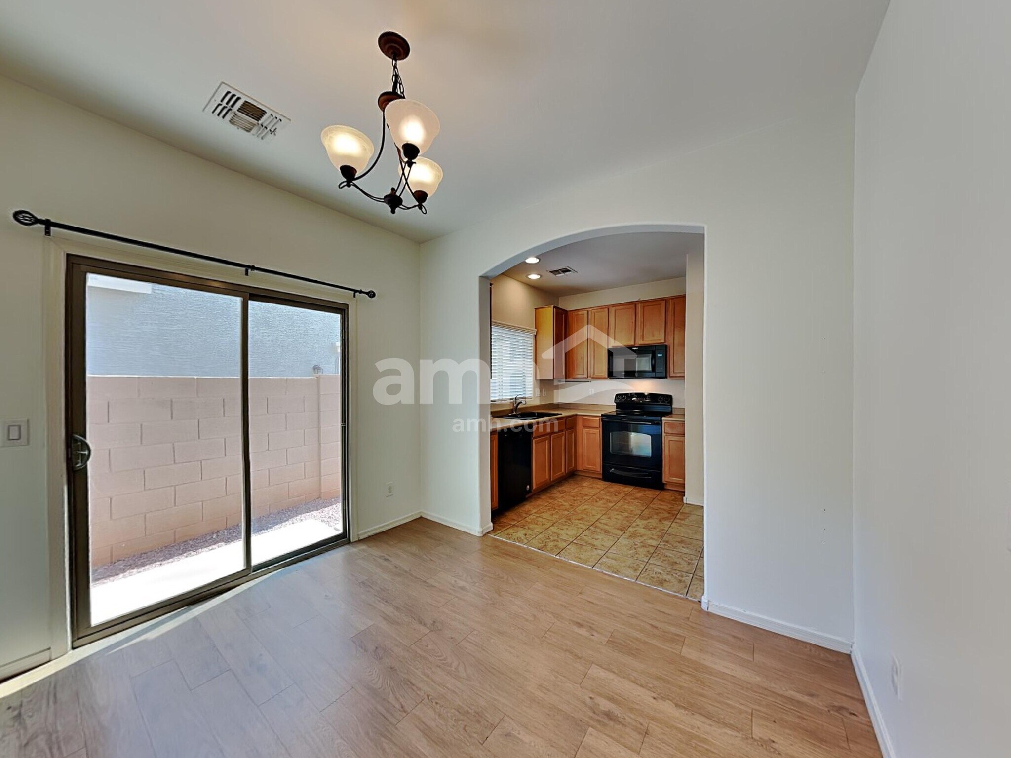 Building Photo - 4740 E Redfield Rd