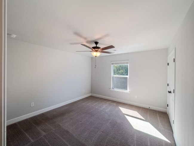 Building Photo - 1586 Maston Rd