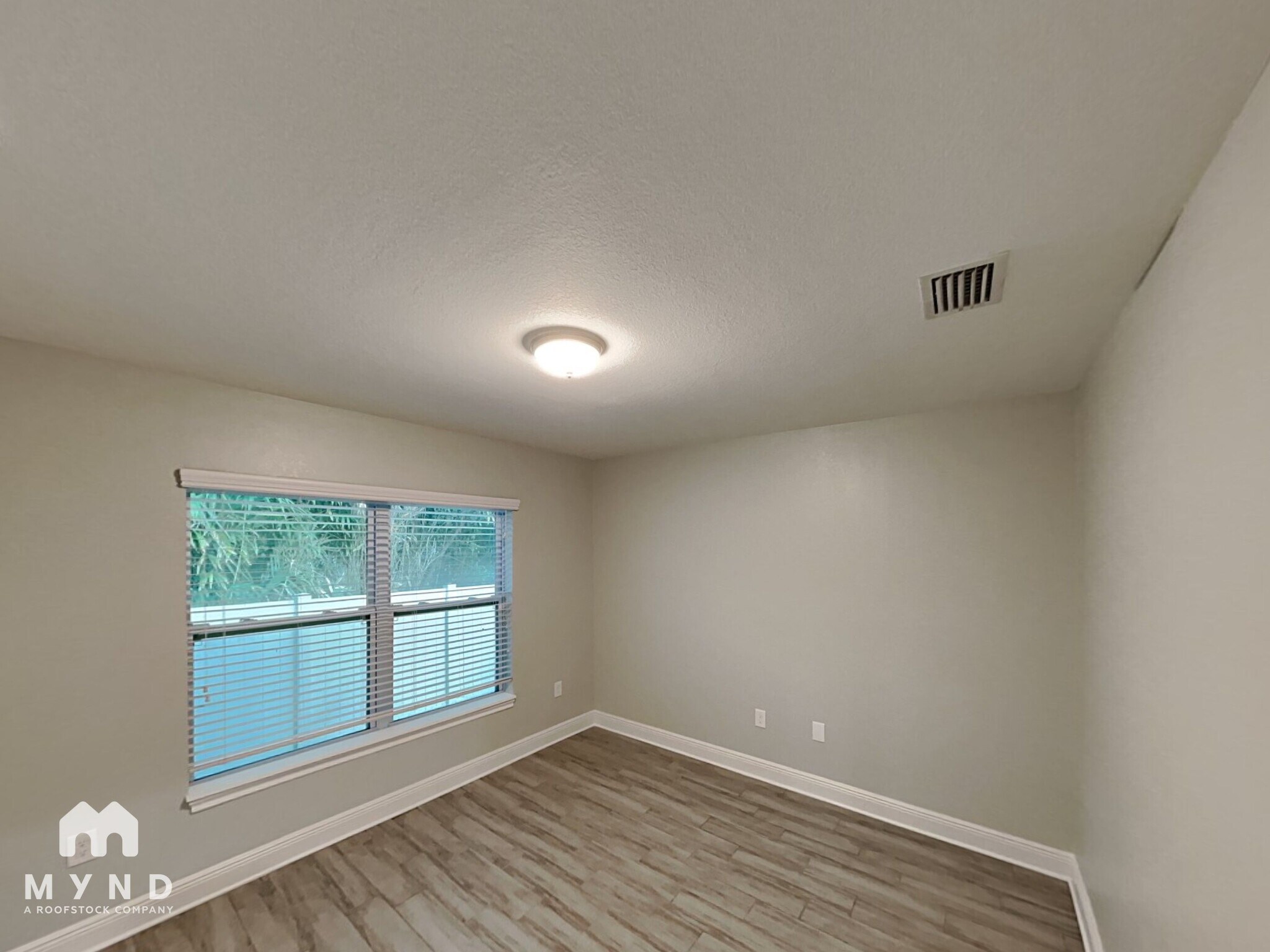 Building Photo - 12733 N Ola Ave