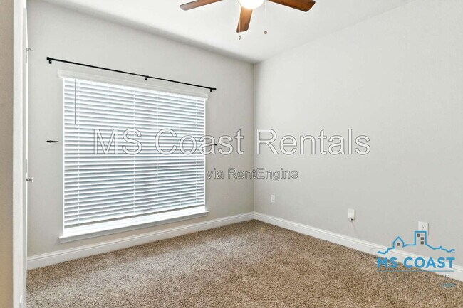 Building Photo - 15610 Lantern Cv