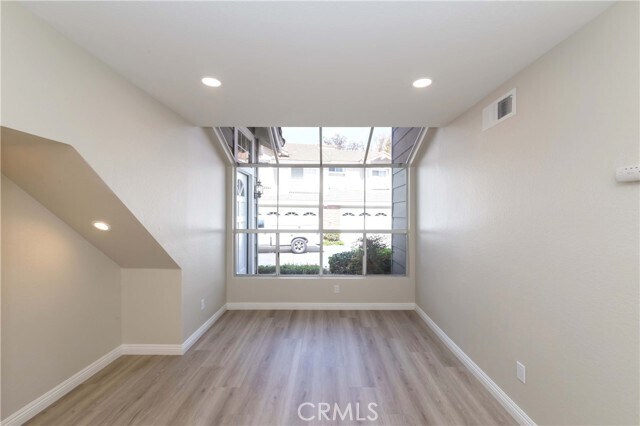 Building Photo - 2182 Avocado Dr