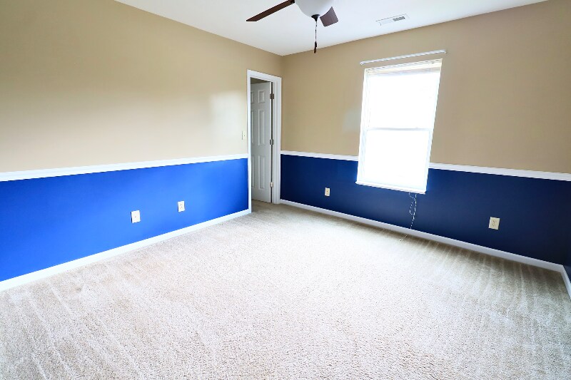 Building Photo - 6215 Enclave Blvd
