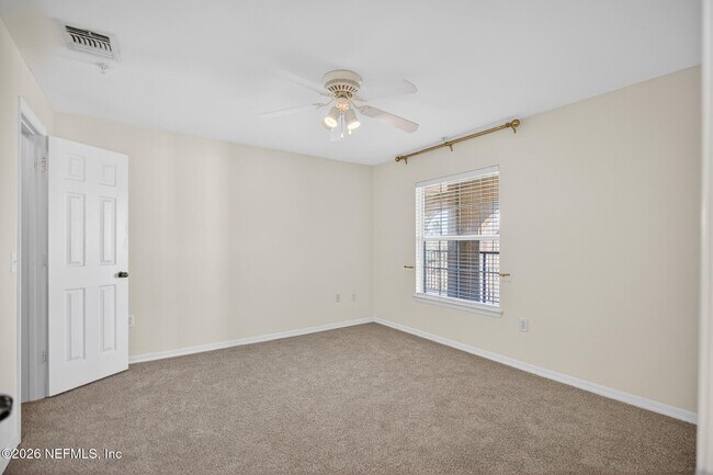 Building Photo - 10961 Burnt Mill Rd