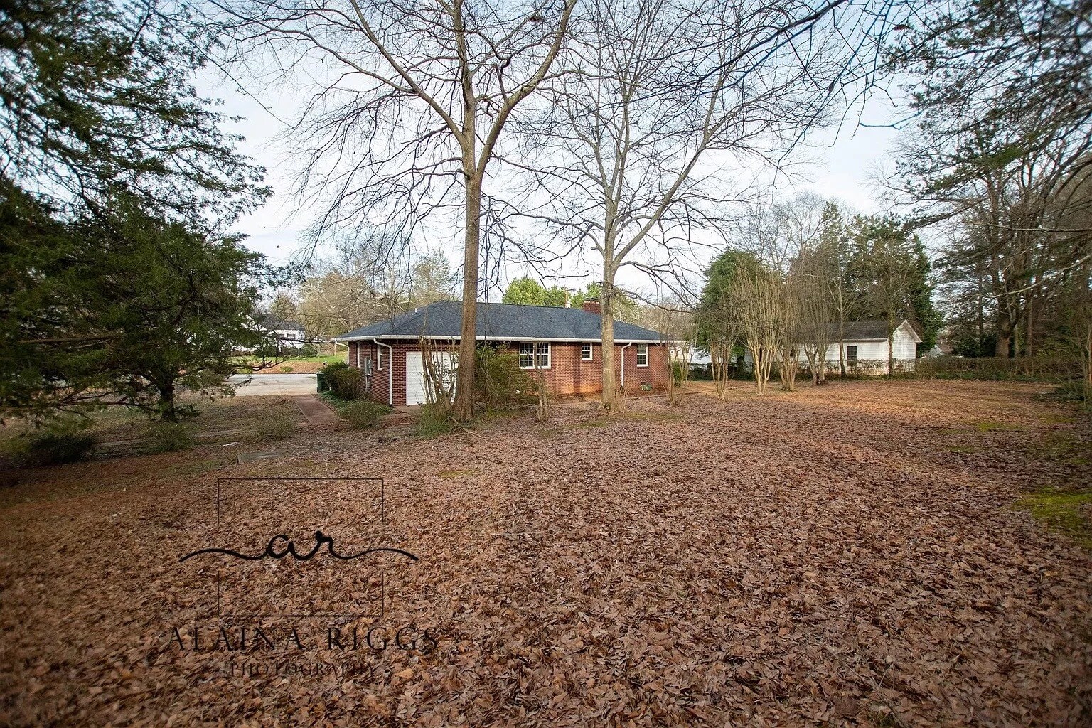 Building Photo - 126 Vanderbilt Cir