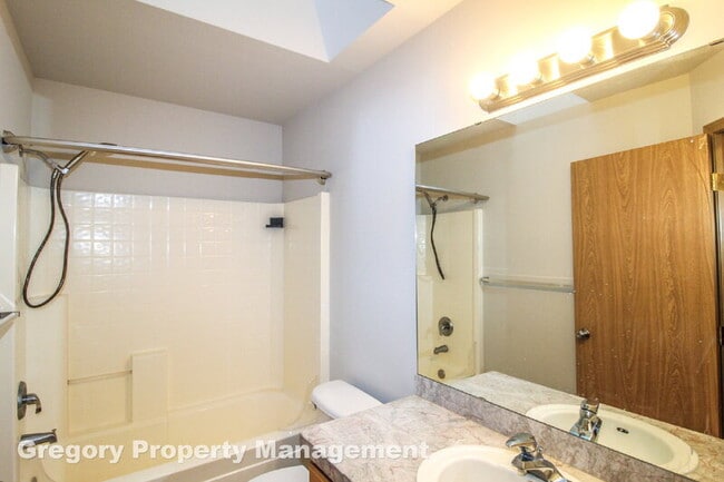 Building Photo - 13609 46th Ave SE