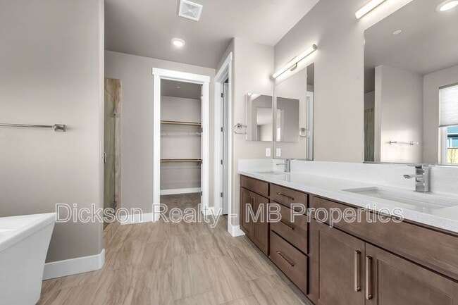 Building Photo - 3168 Orrizonte Ter