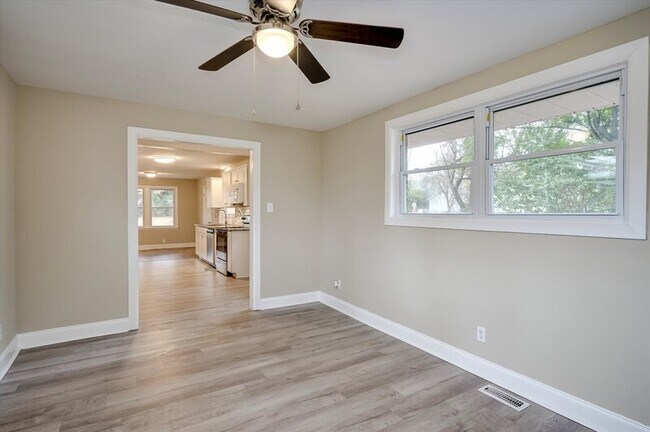 Building Photo - 116 Kirby Dr