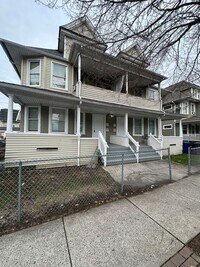 Building Photo - 1565-1571-1571 E Main St