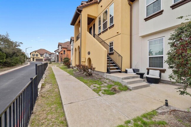 Building Photo - 11829 Terraza Cir