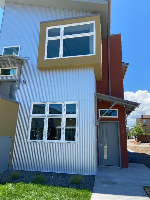 Building Photo - 902 Blondel St