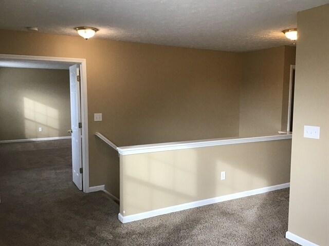 Building Photo - 942 Sheets Ct