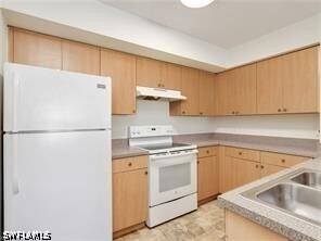 Building Photo - 8659 River Homes Lane