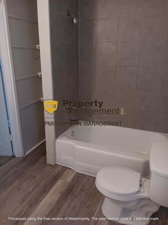 Building Photo - Charming 1-Bedroom Home with Spacious Layo...