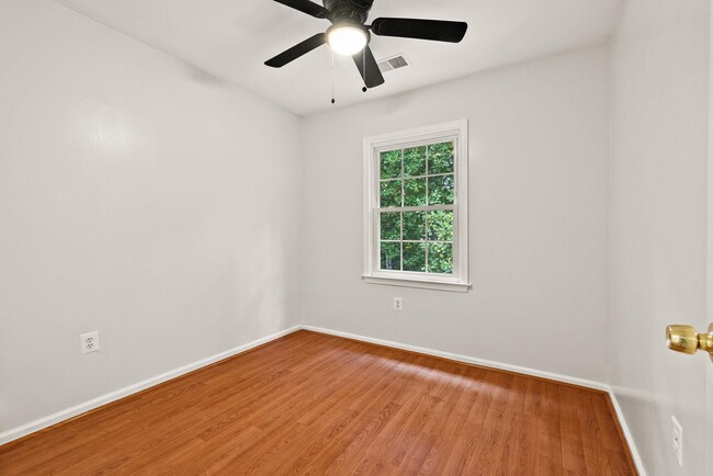 Building Photo - 7918 Pebble Brook Ct