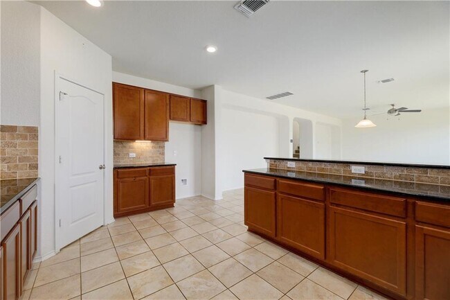 Building Photo - 7929 Arezzo Dr