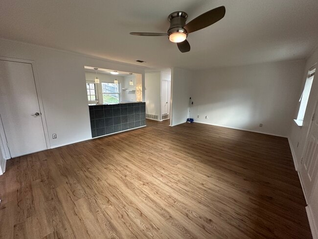 Building Photo - 8655 Ashcroft Ave