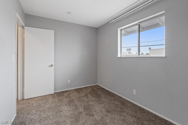 Building Photo - 1417 Elizabeth Ave