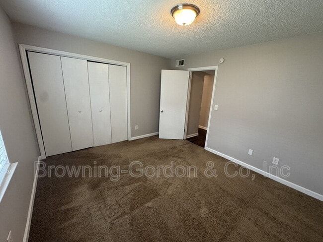 Building Photo - 1303 Acklen Ave