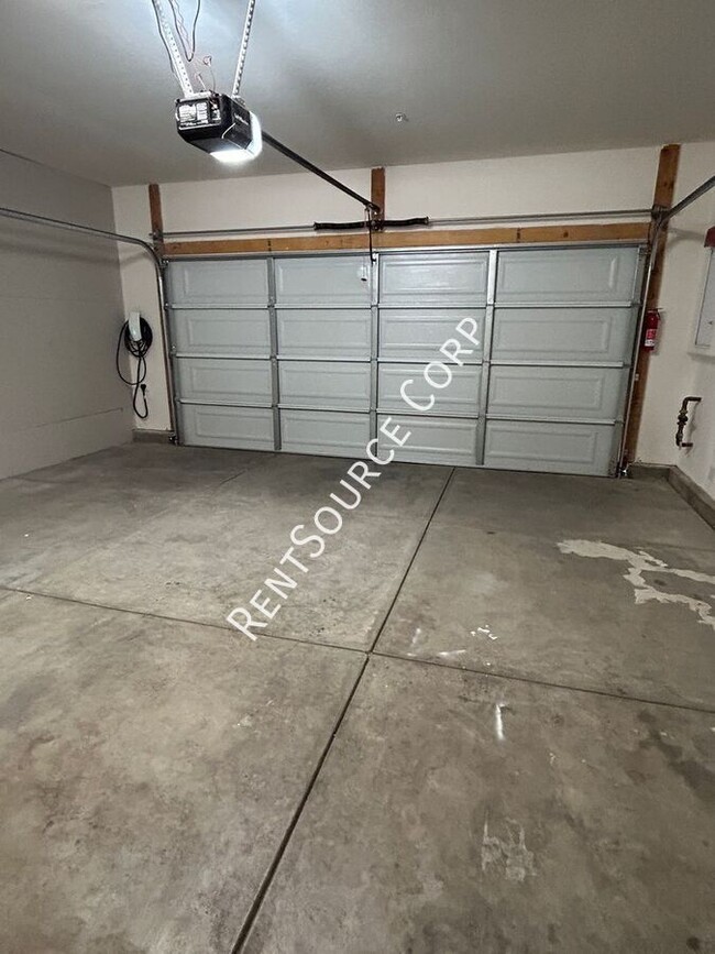 Building Photo - 41704 Wayladn Ct