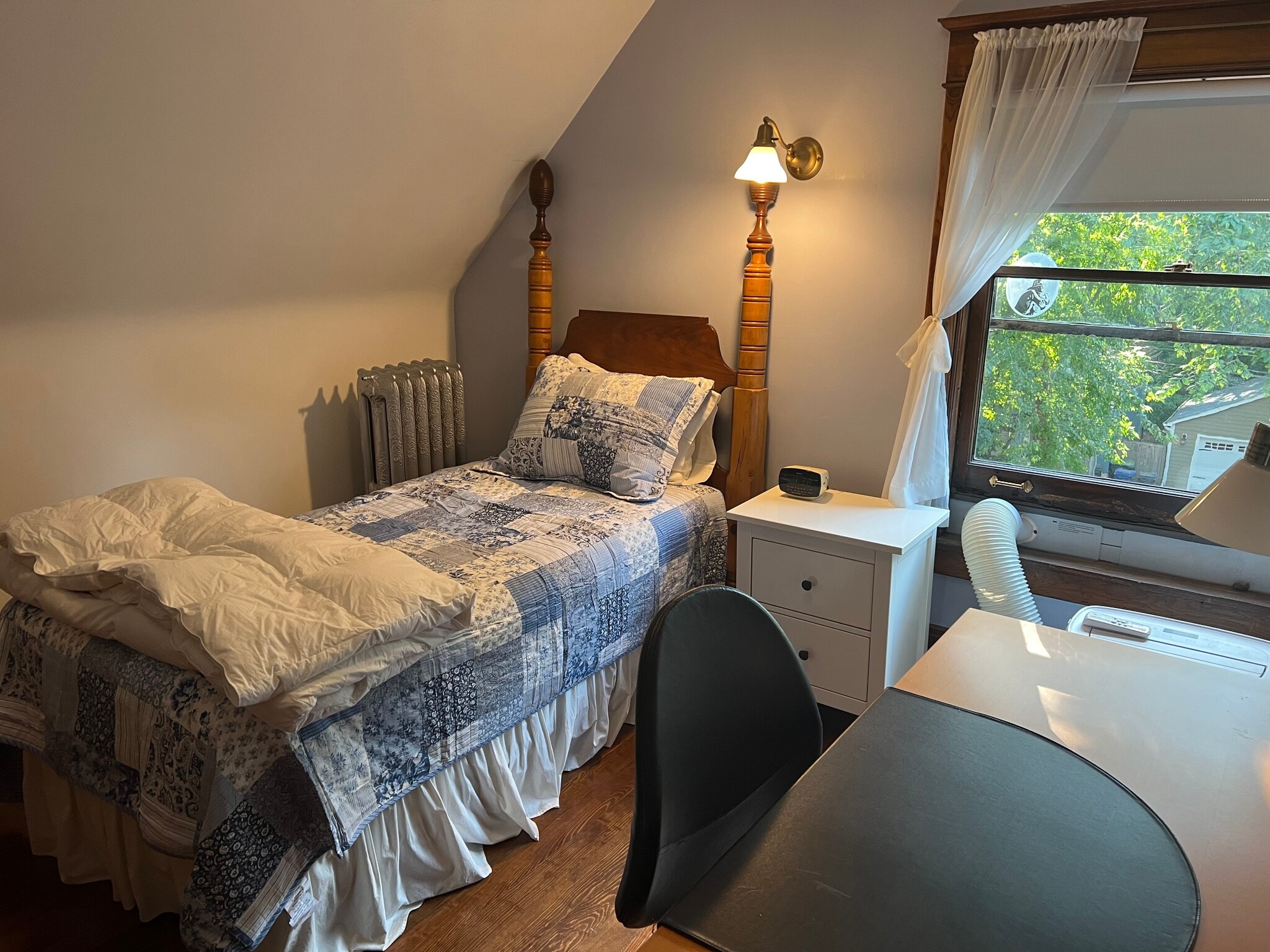 SouthWest Bedroom - 1228 Forest Ave