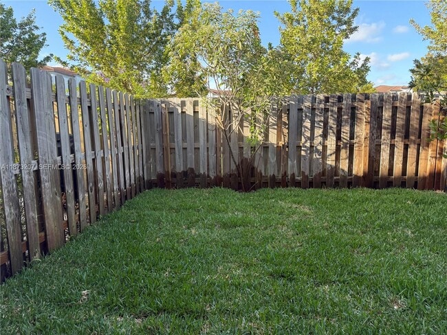 Building Photo - 607 NE 208th Terrace