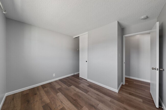 Building Photo - 2565 Pequop St
