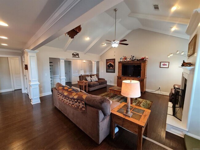 Building Photo - 919 Wheat Ridge Dr
