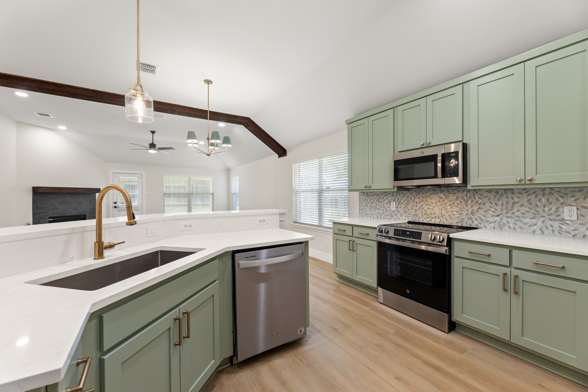 Kitchen - 4029 Dellman Dr
