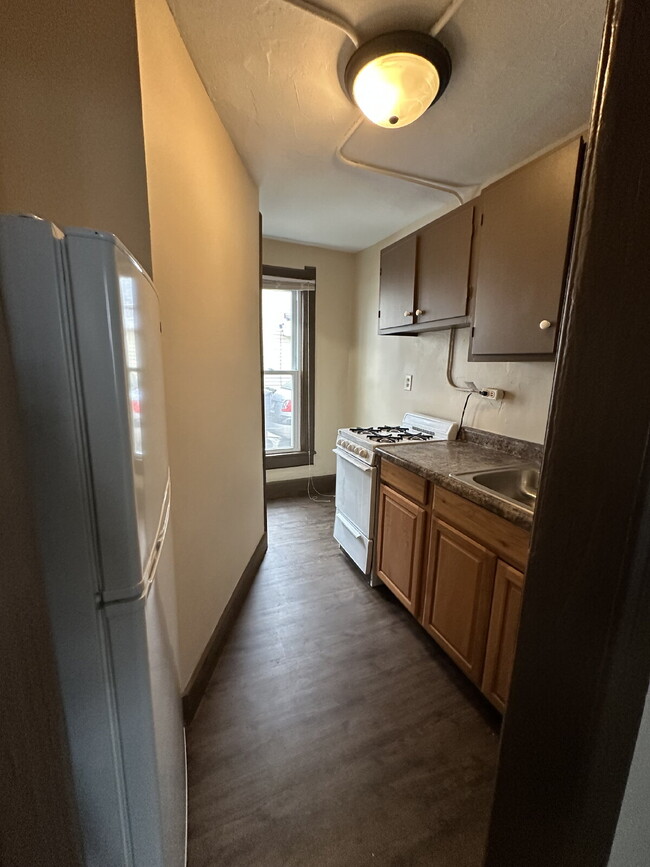 Building Photo - 1404 Highland Ave