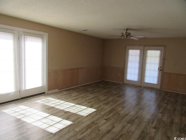 Building Photo - 4483 Baker St