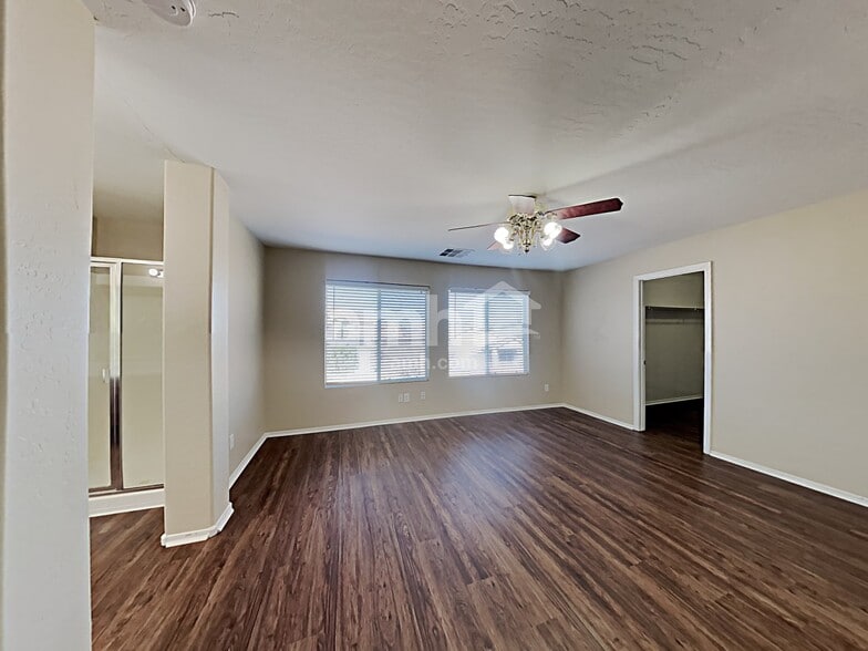 Building Photo - 14954 W Charter Oak Rd