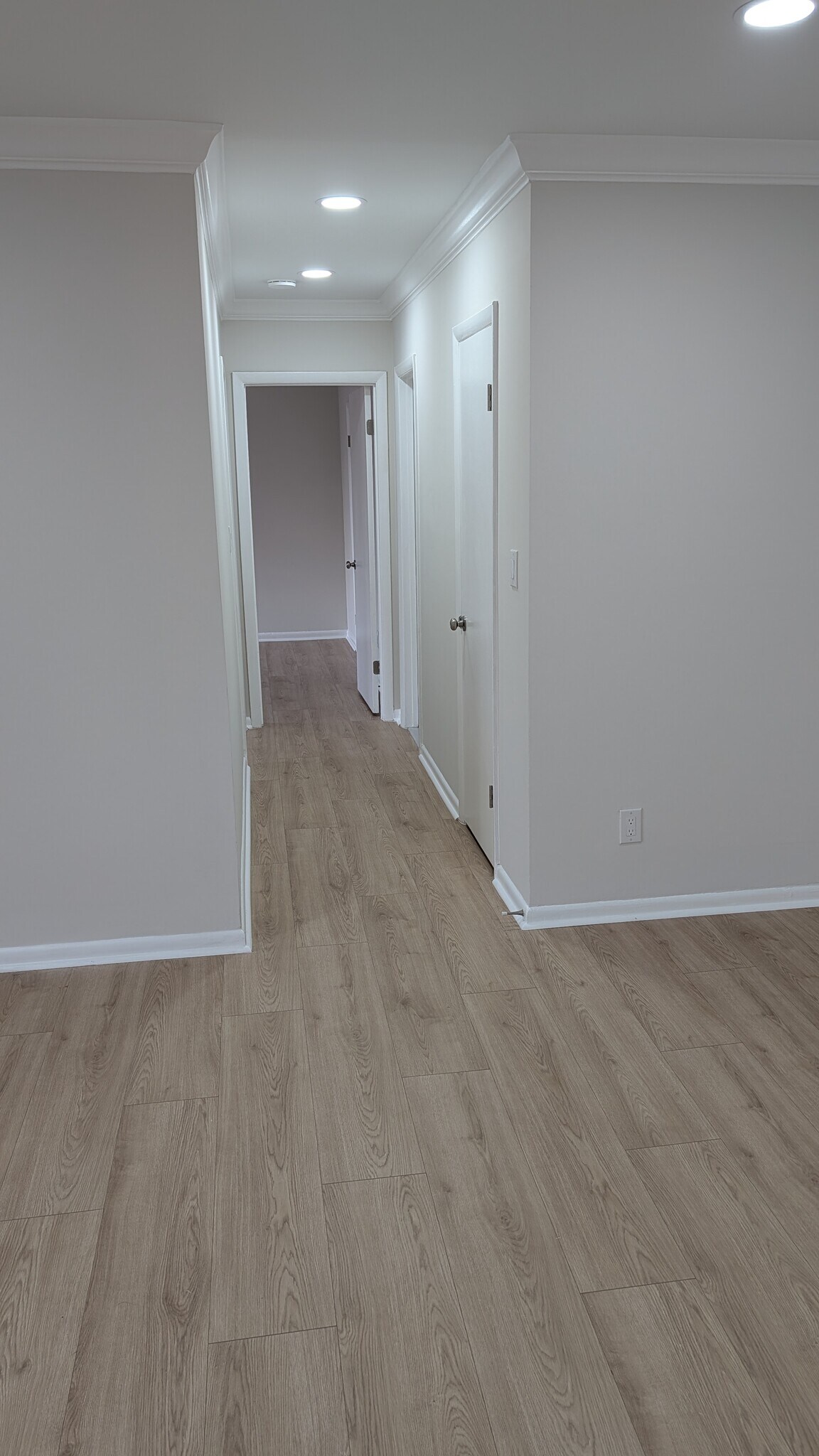 Building Photo - 6431 Richmond Hwy