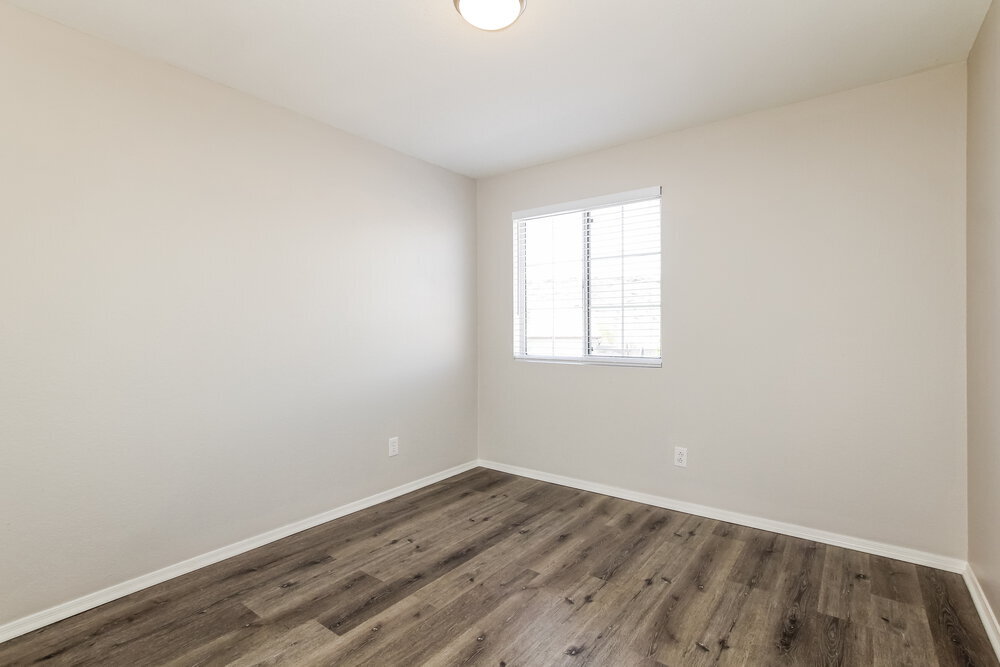 Building Photo - 4039 W Salter Dr