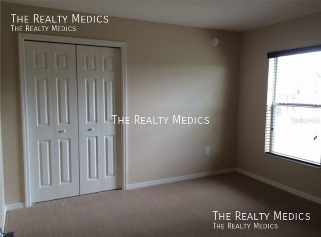 Building Photo - 4876 Summerfield Cir